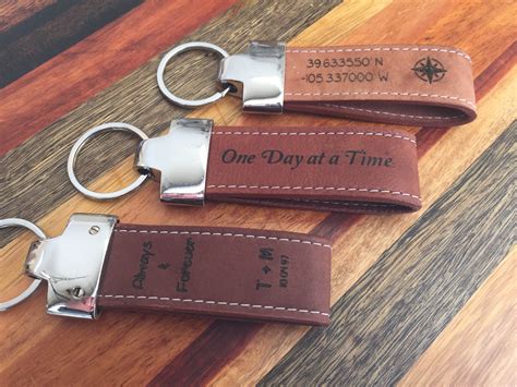 engravable key rings for men.